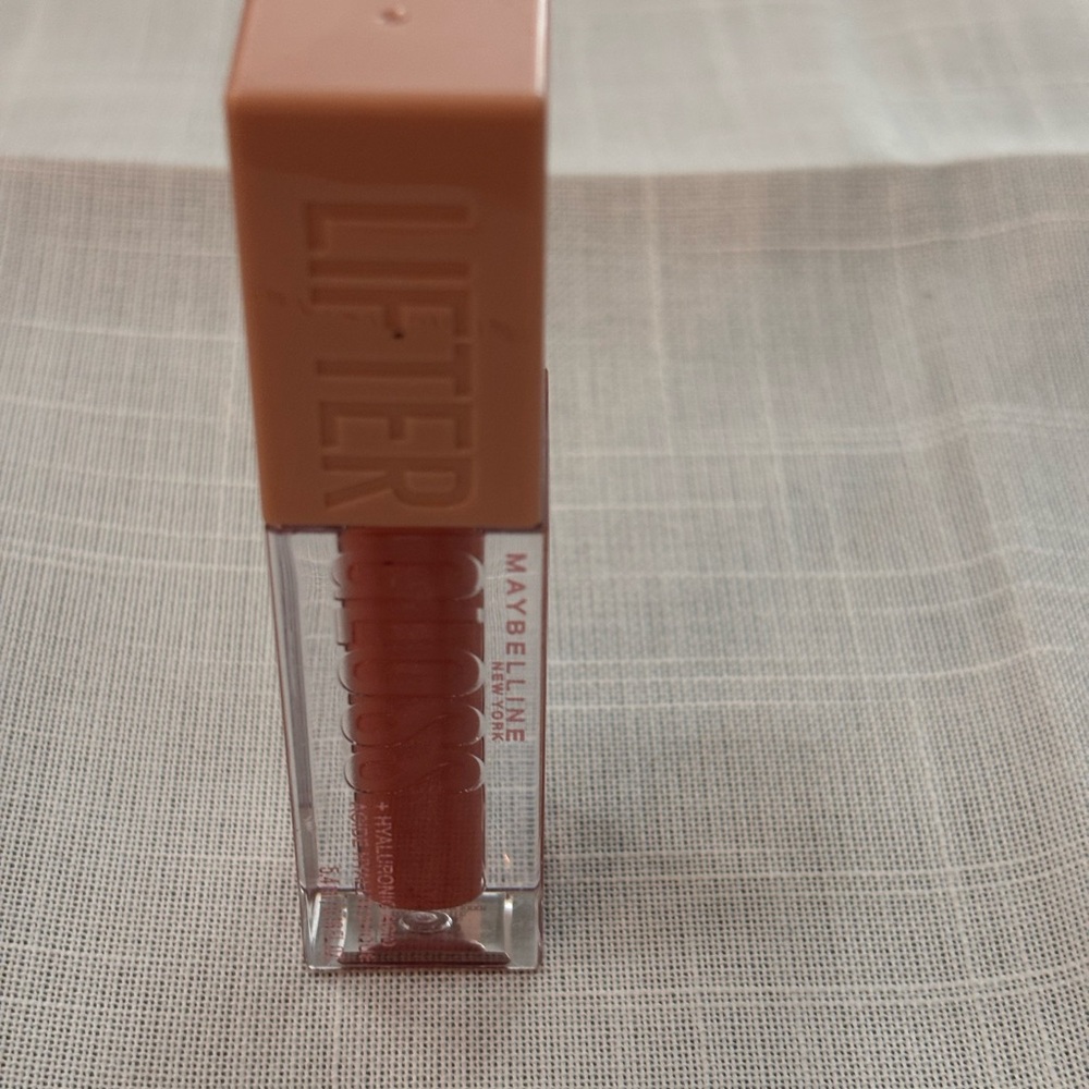 Maybelline Lifter lip Gloss with Hyaluronic Acid NEW —-MOON 003 - Picture 7 of 8